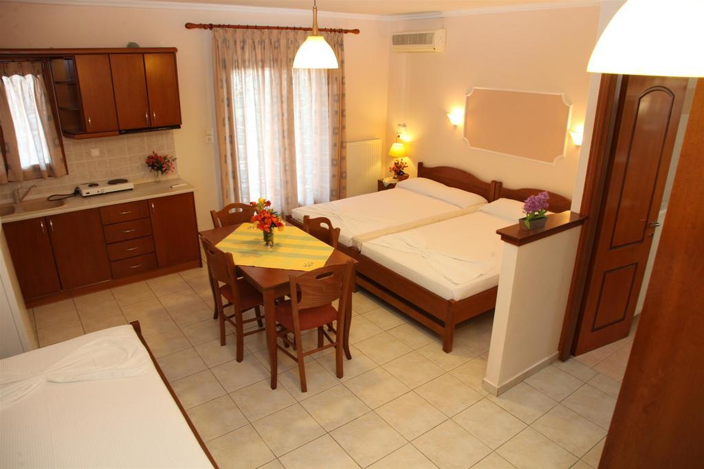 Vasiliki Apartments Platamonas Exterior foto